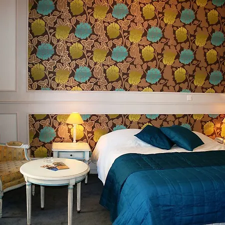 מלון Ibis Styles Vieux Port 3*